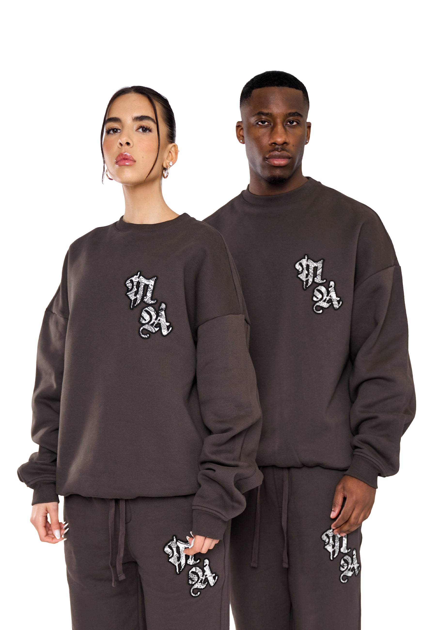 Oversize Sweatshirt STENCIL Turkish Coffee
