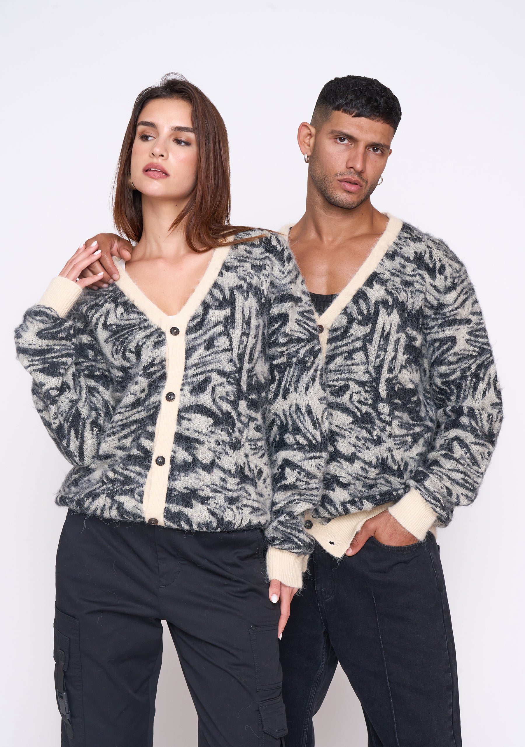 Knit Cardigan CONCRETE White Swan