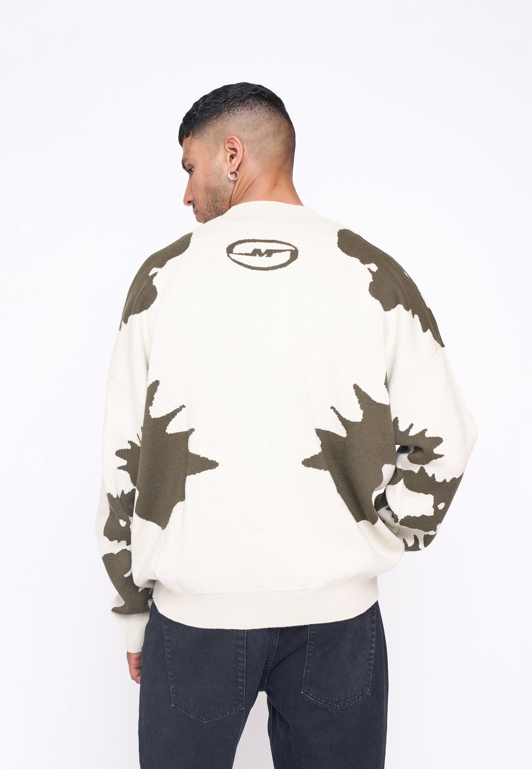 Oversize Knit Sweater URBAN White Swan Green