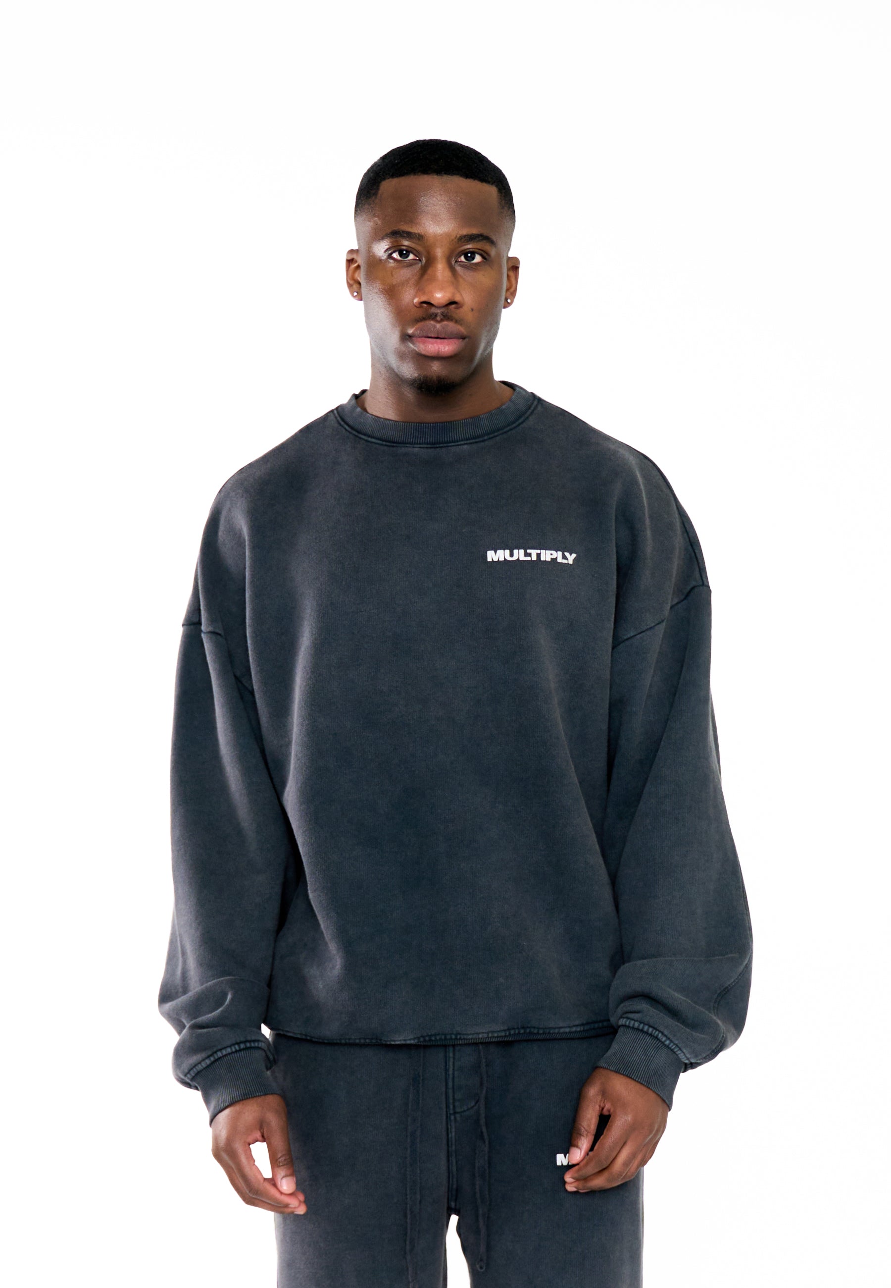 Oversize Sweatshirt MULTIPLY Black Washed