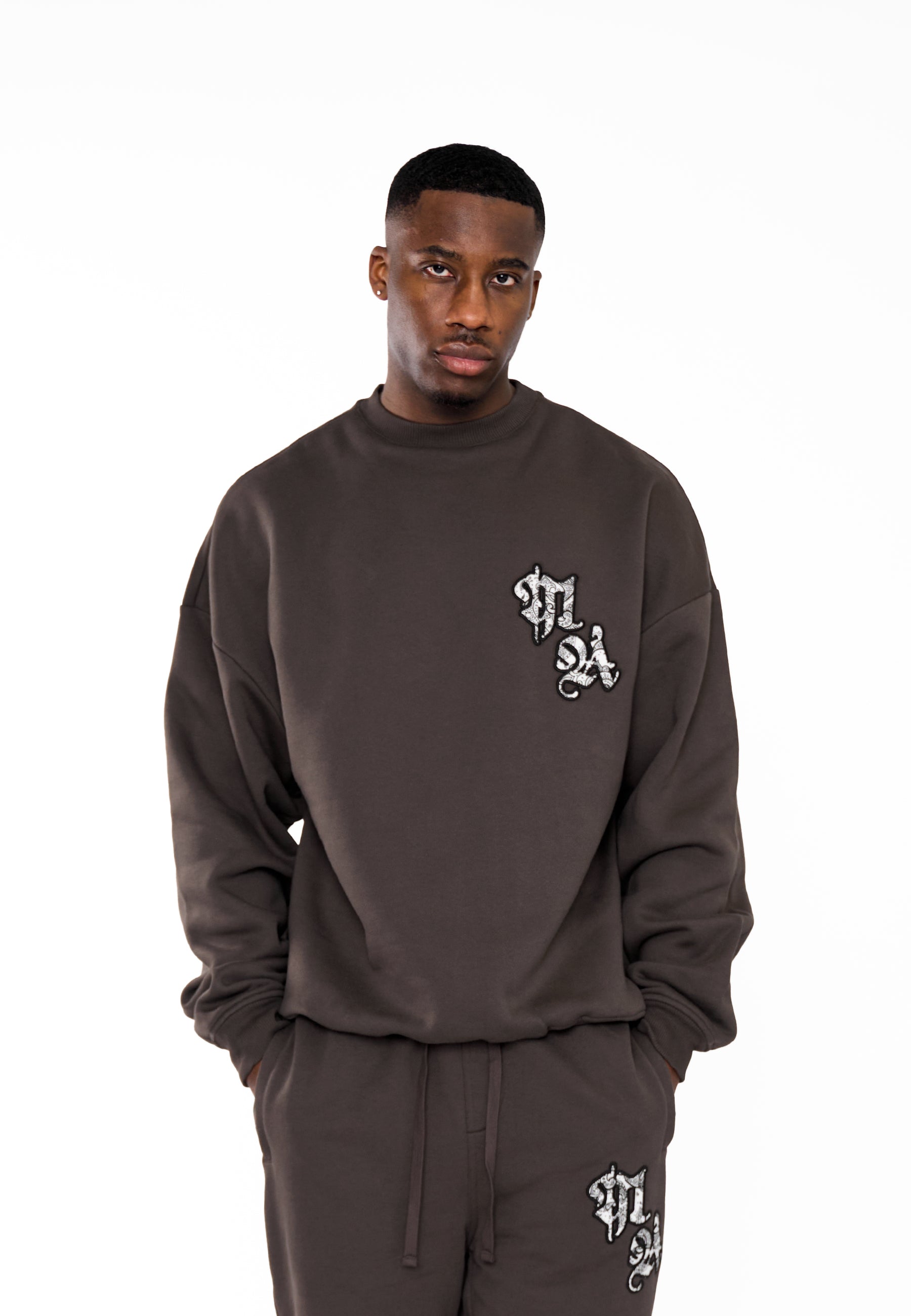 Oversize Sweatshirt STENCIL Turkish Coffee