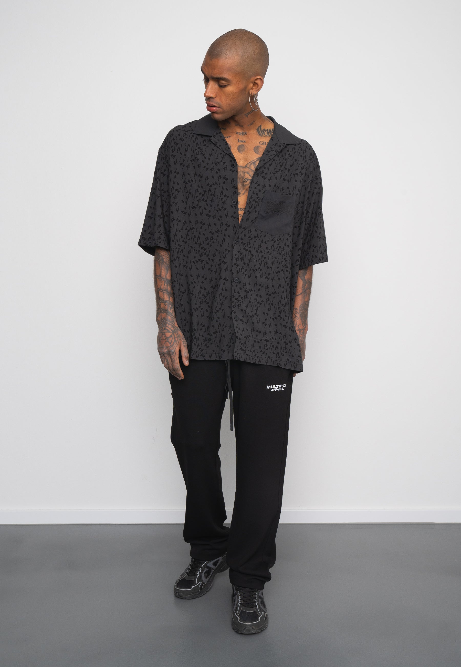 Oversize Shirt INMATES Black Soda