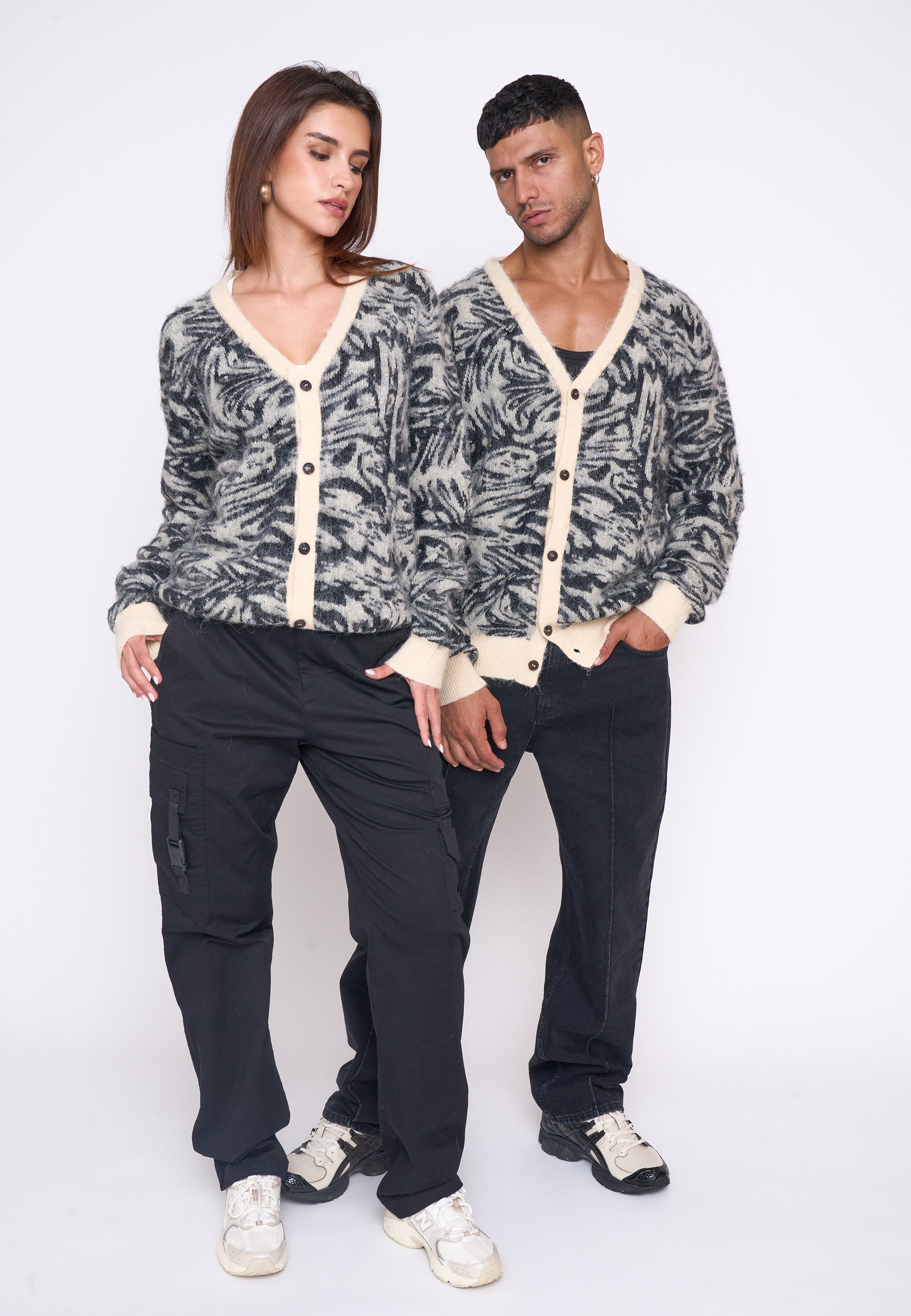 Knit Cardigan CONCRETE White Swan
