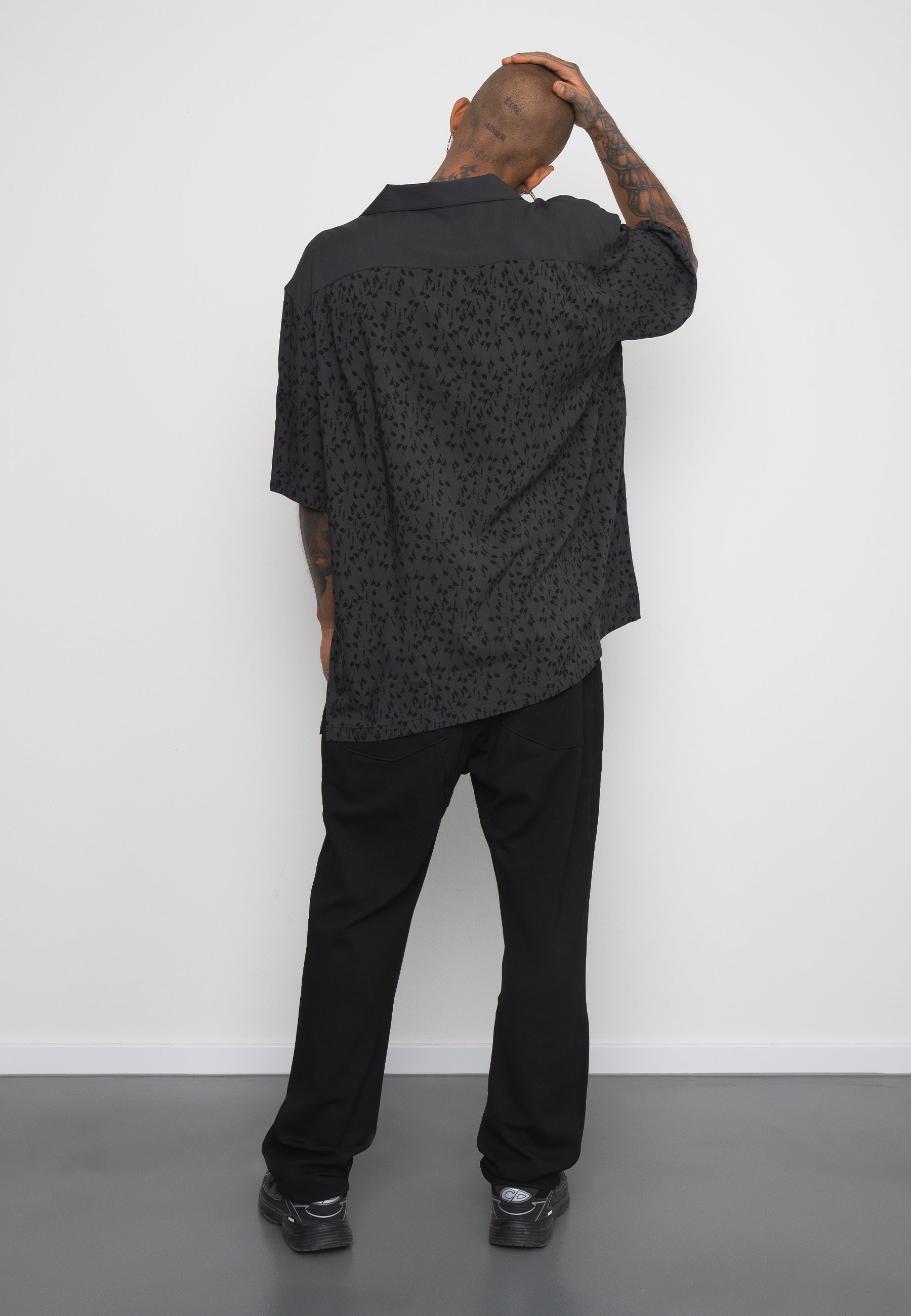 Oversize Shirt INMATES Black Soda
