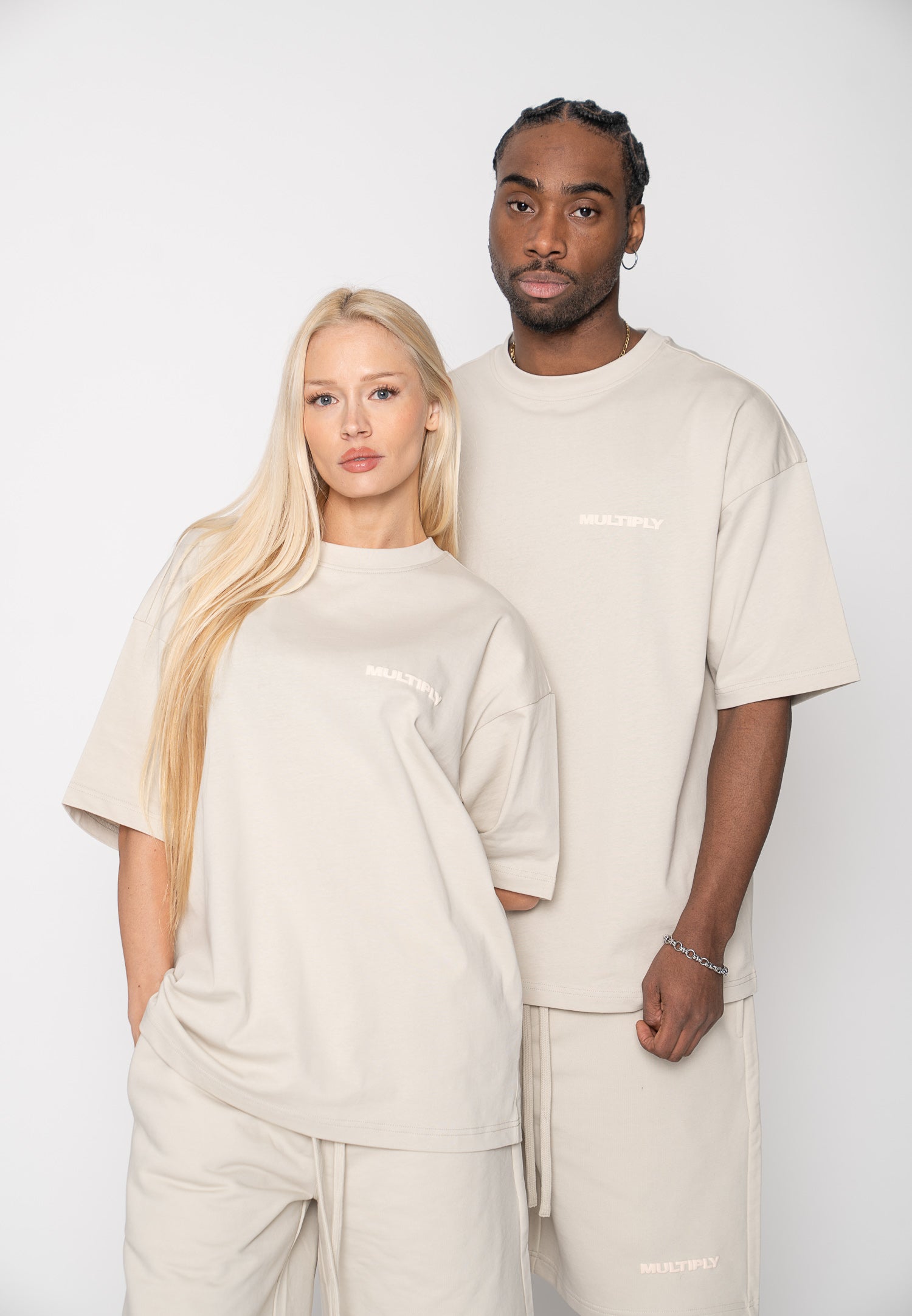 Oversized T-shirt MULTIPLY Straw