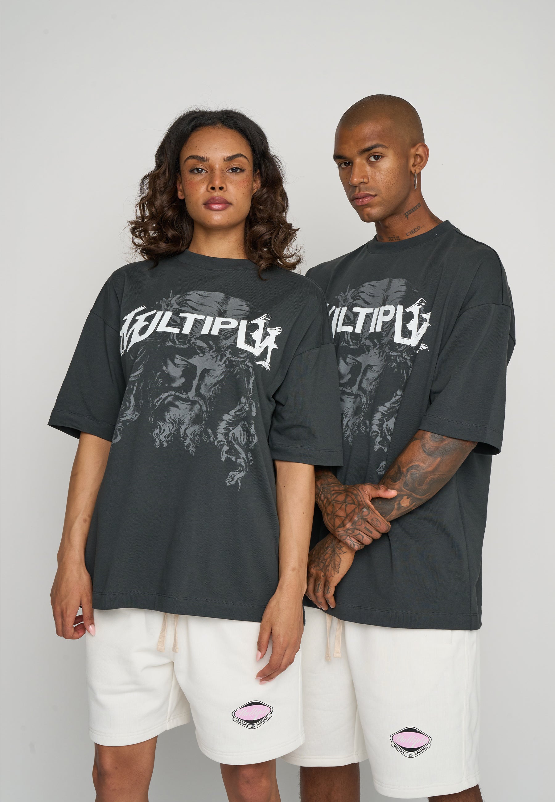 Oversize T-Shirt SACRED Black Soda