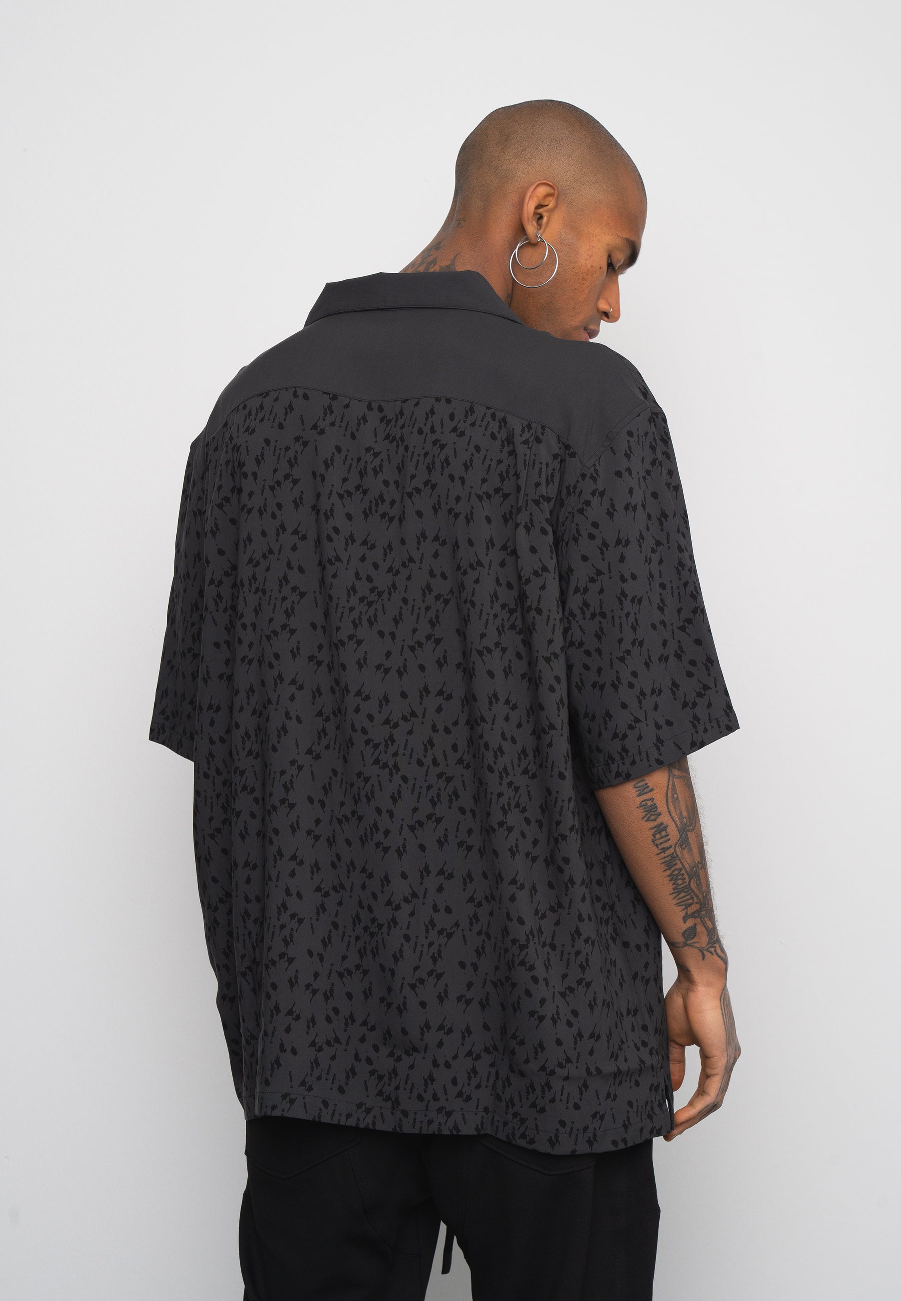 Oversize Shirt INMATES Black Soda