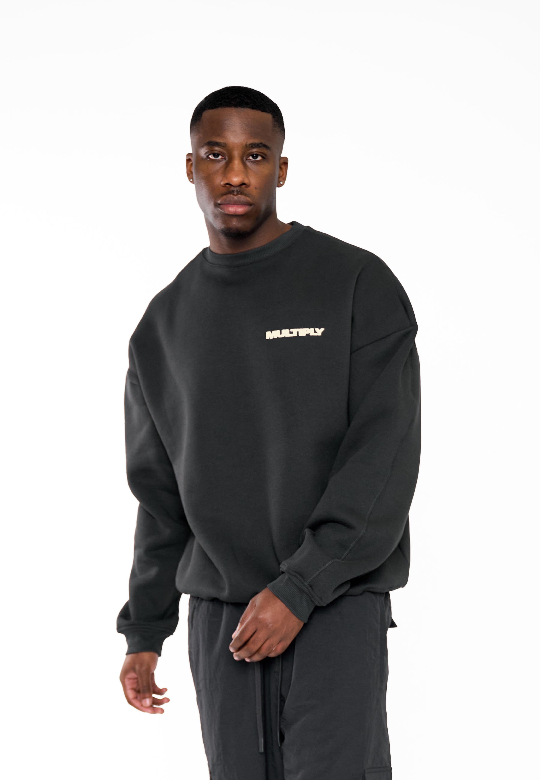Oversize Sweatshirt MULTIPLY Black Soda