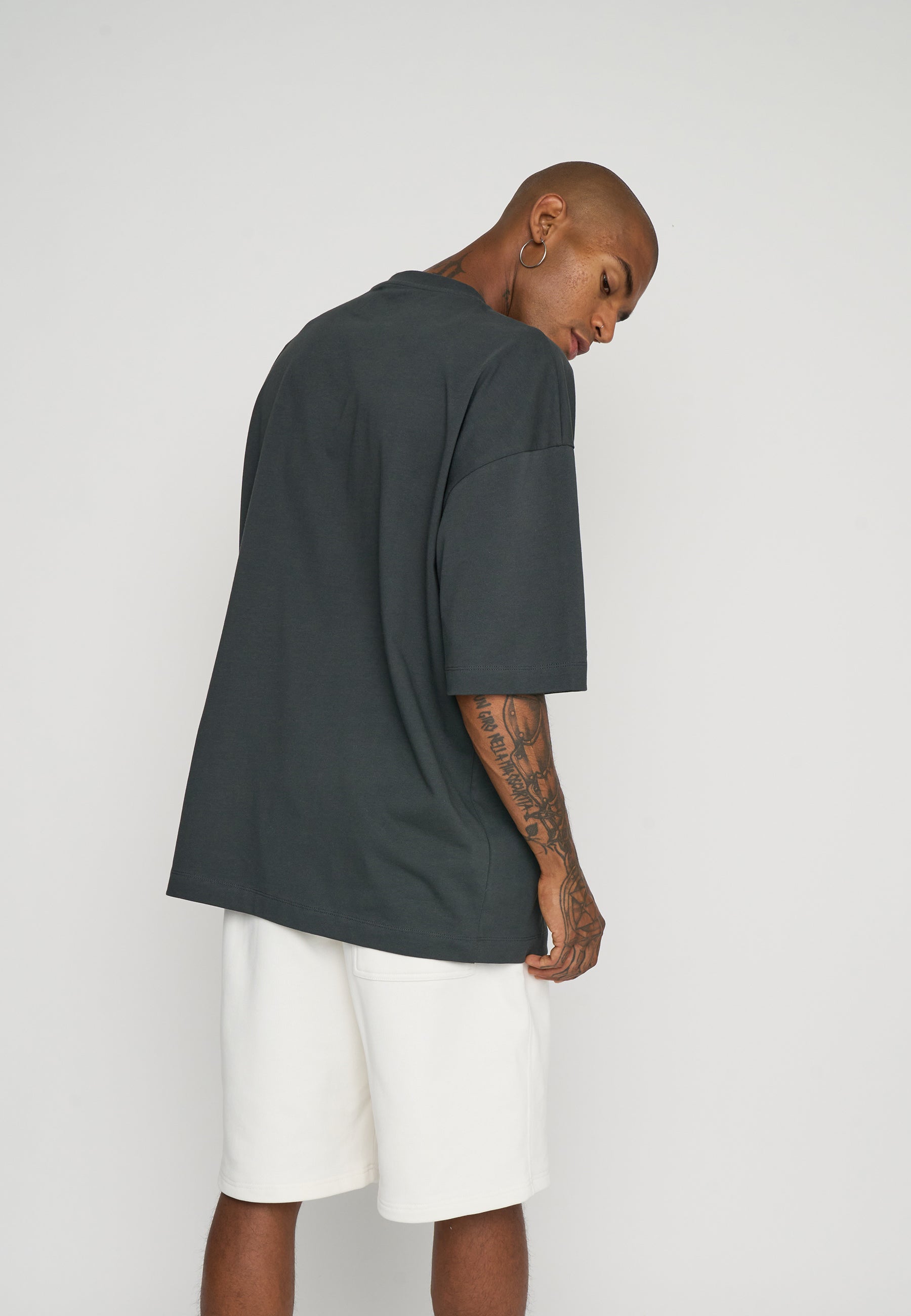Oversize T-Shirt SACRED Black Soda