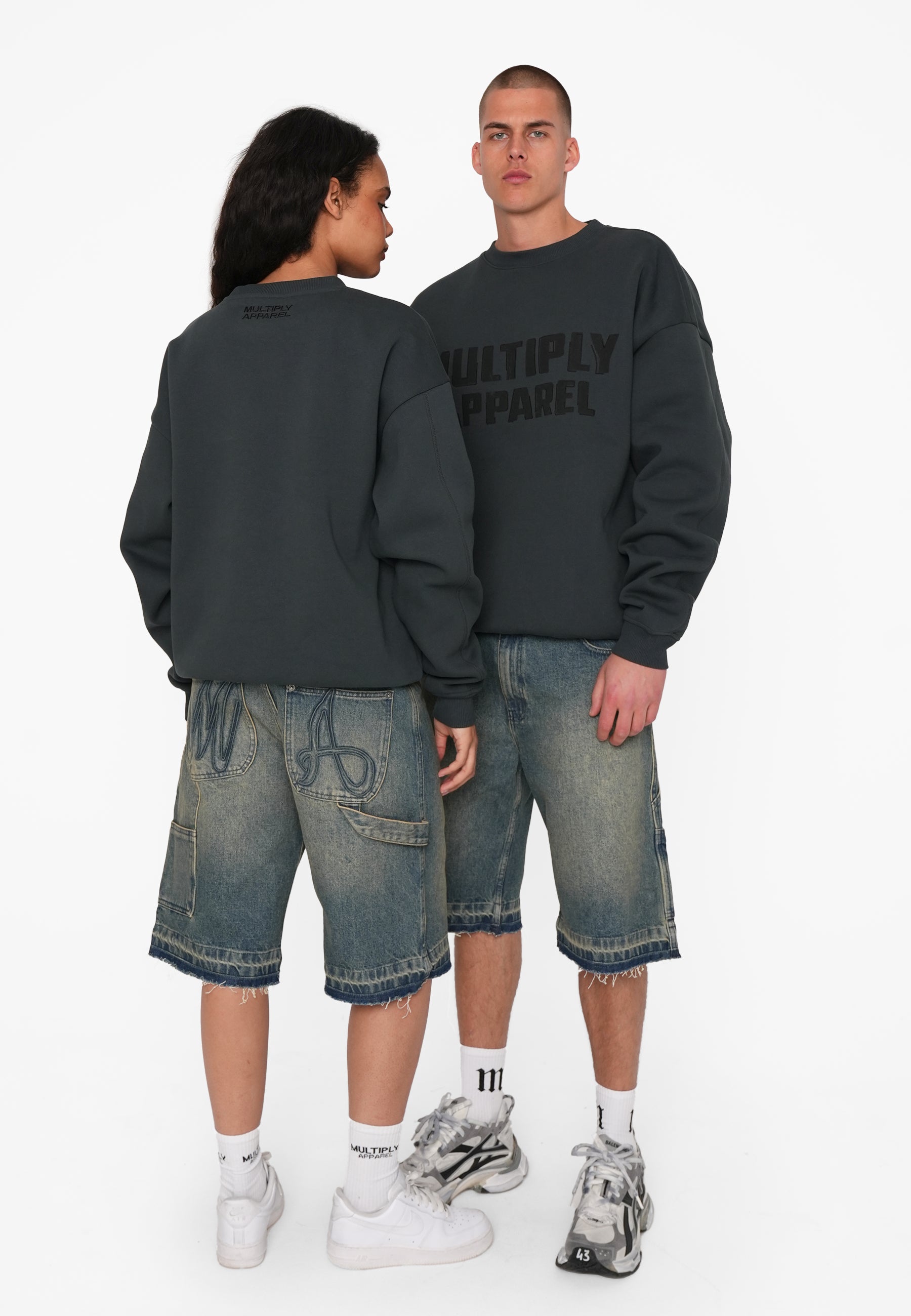 Oversize Sweatshirt RESIST Forest River