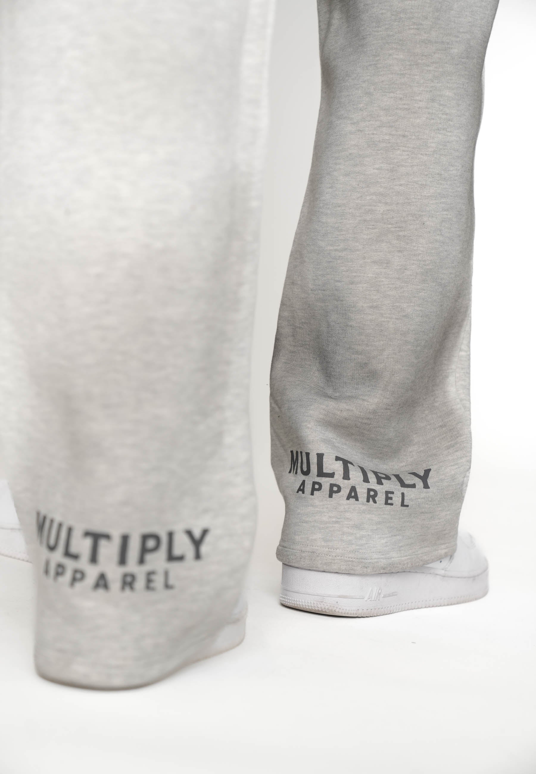 Jogger MULTIPLY CLUB Ultimate Grey